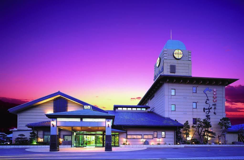 Hotel Gurabatei Awara Екстер'єр фото